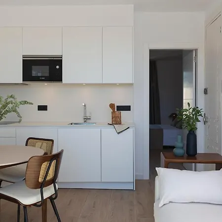 - Gracia 5-a Apartament *